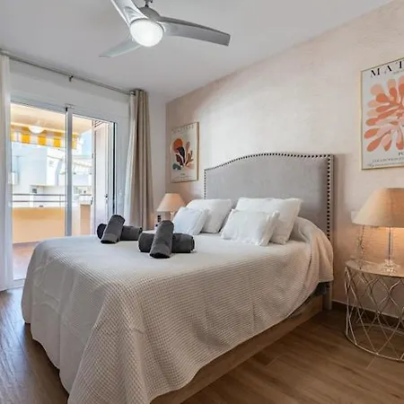 Faro's Playa Miramar Boutique Apartment Fuengirola